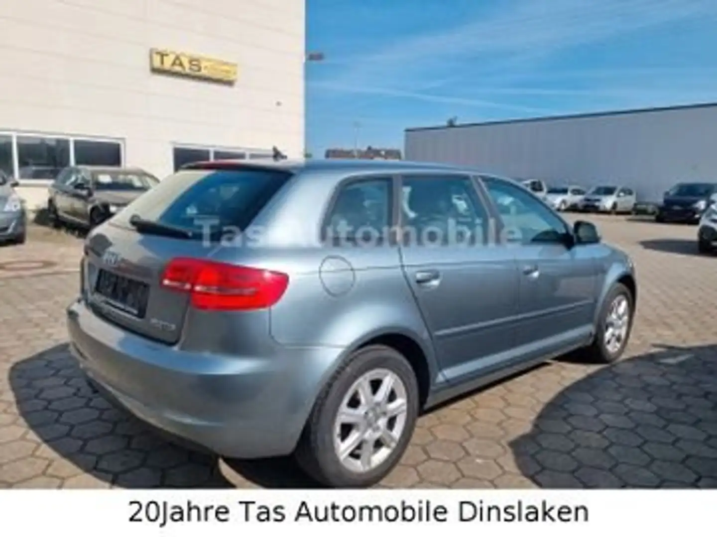 Audi A3 Sportback 2.0 TDI S-Tronic DSG "Seniorenfahrzeug" Grau - 2