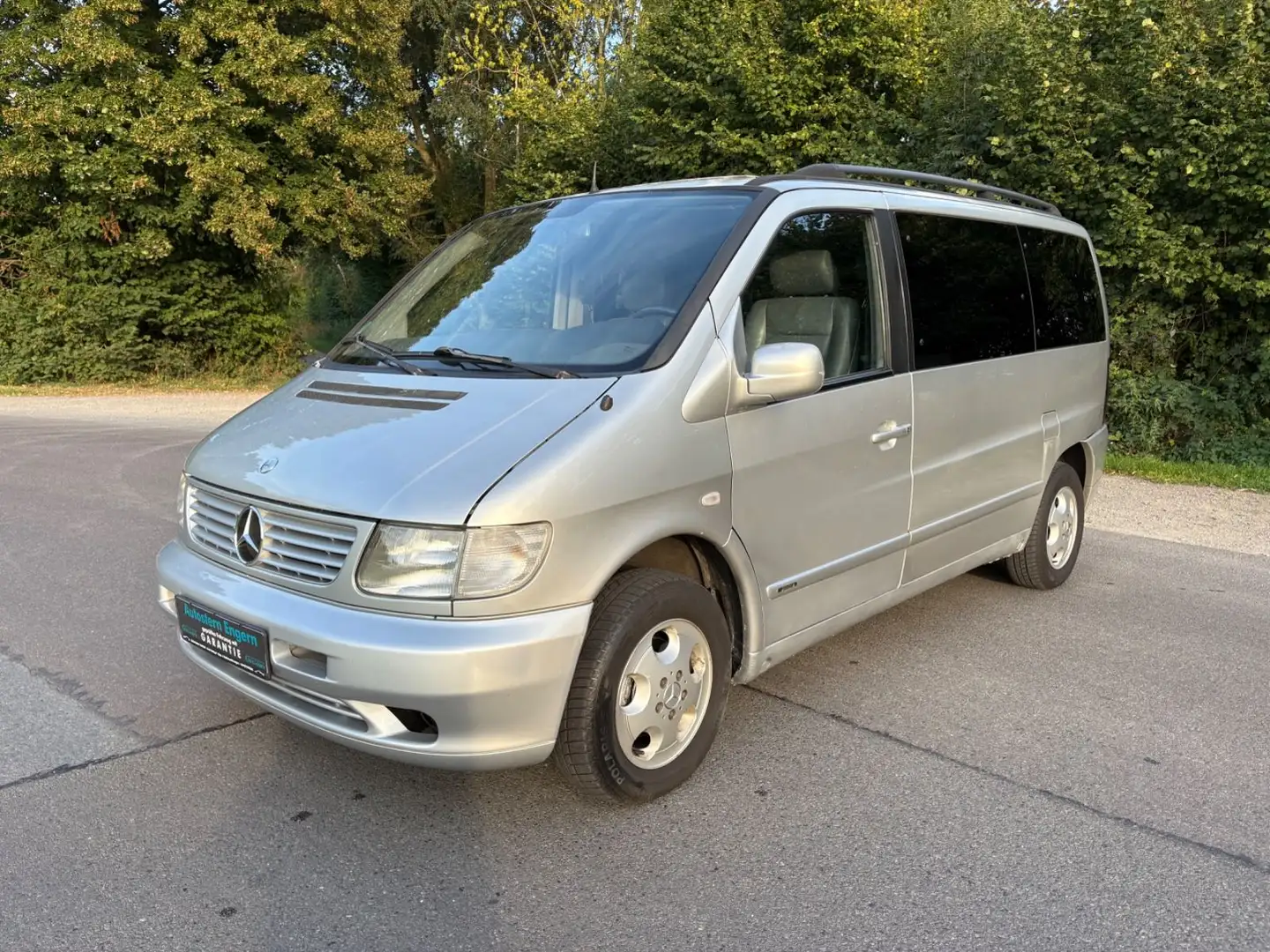 Mercedes-Benz V 220 CDI FASHION/6 Sitze+Tisch/Automatik/Klima/ Argent - 1