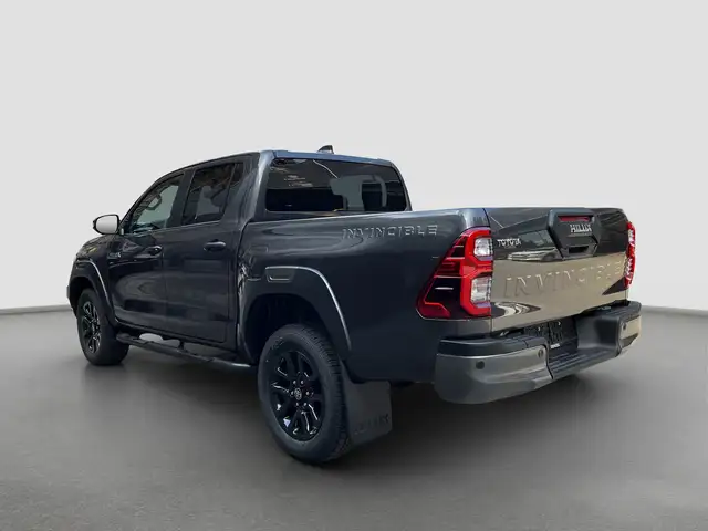 Toyota Hilux Toyota HILUX 2,8 Automatik Doppel K. Invincible Ansicht 3