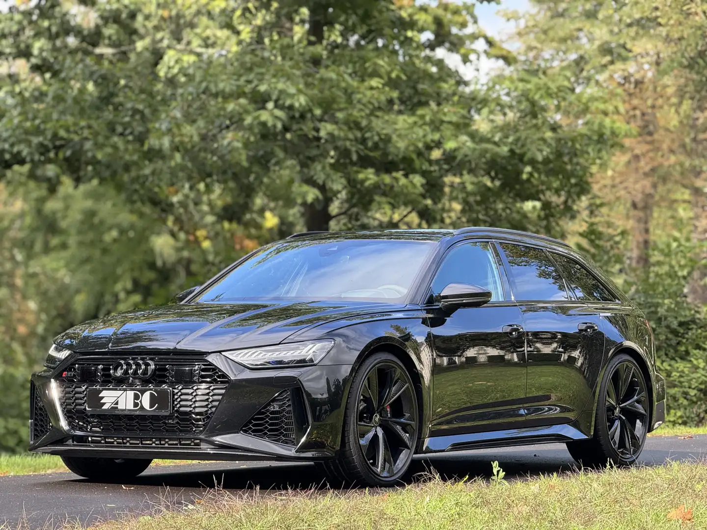 Audi RS6 Avant RS 6 TFSI quattro Dynamic B&O 3D HUD Schwarz - 2