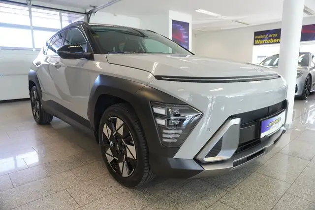 Hyundai Kona view 3