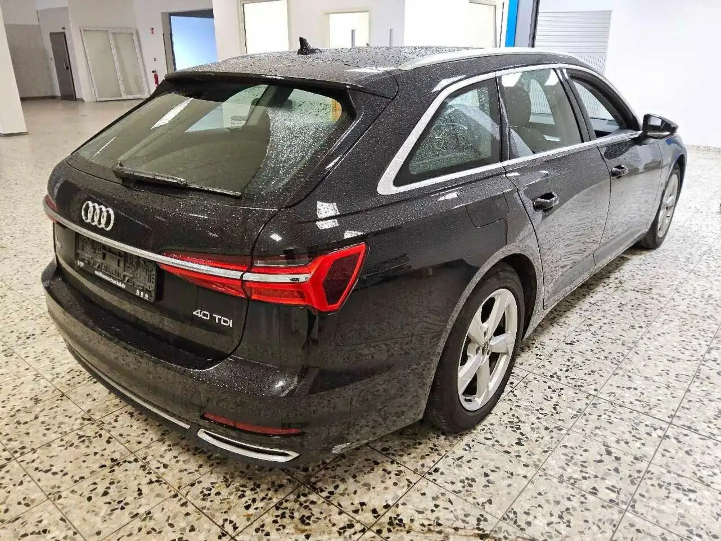 Audi A6 Avant 40 TDI sport AHK + Pano Klima Navi Schwarz - 2