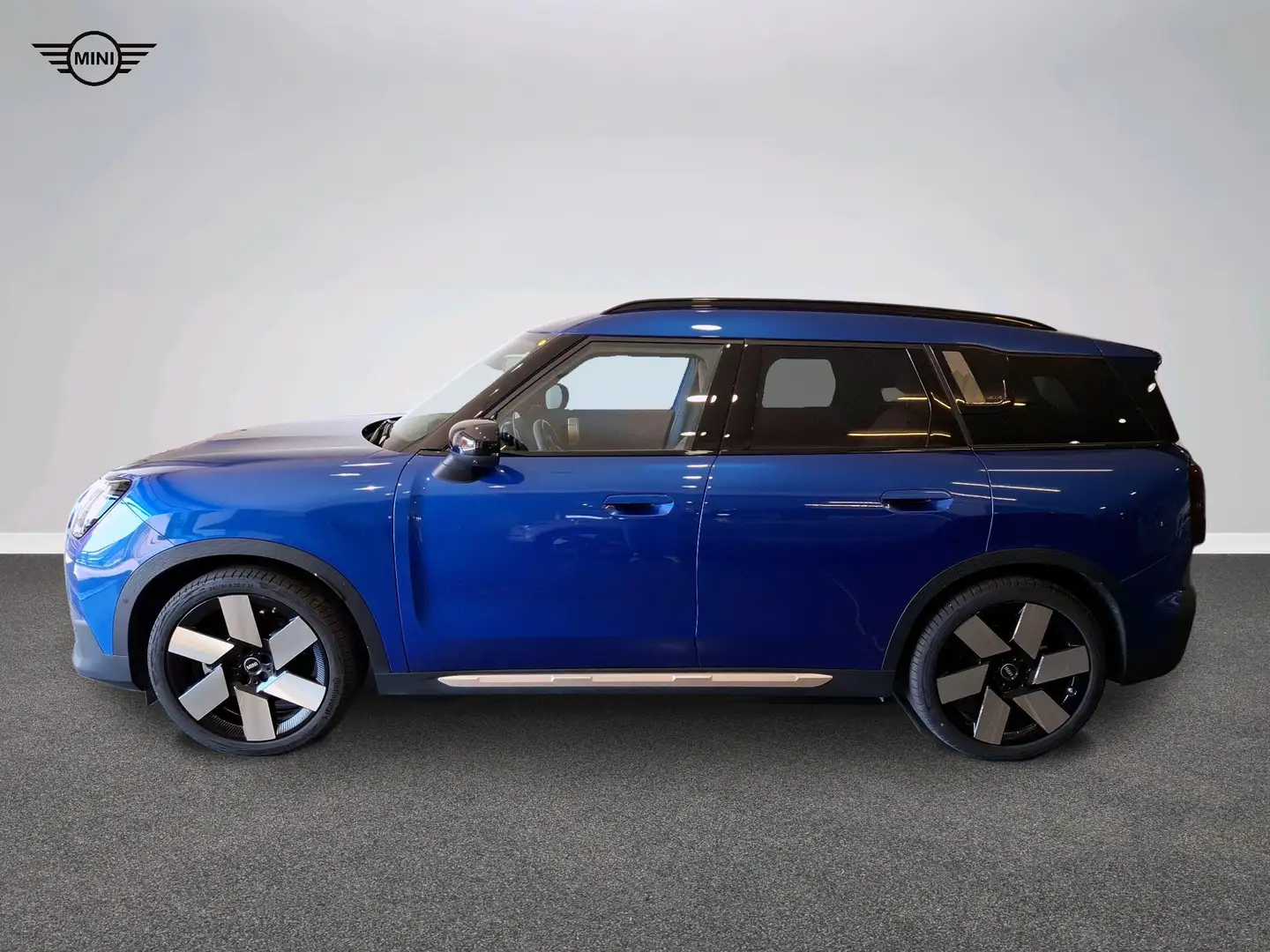 MINI Countryman SE All-Electric MINI Countryman SE ALL4 Blauw - 2