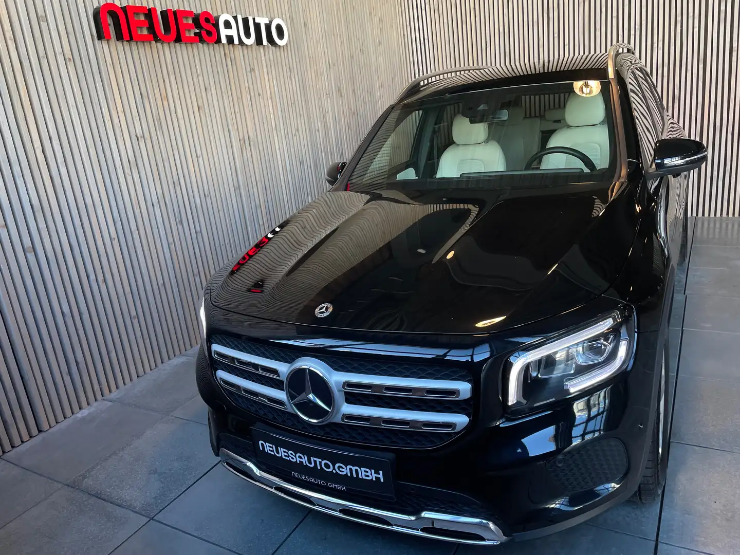 Mercedes-Benz GLB 200 d Aut. 4Matic * 56.000km.*AHK*ACC*Ambiente* Schwarz - 2