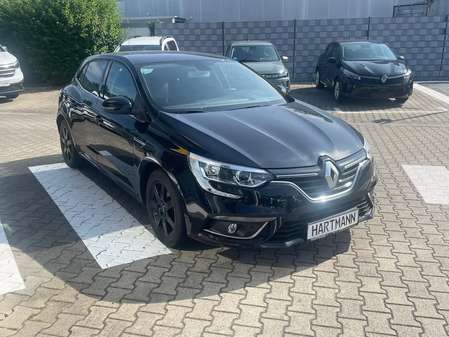 Renault Megane IV LIMITED Deluxe TCe 115 GPF Černá - 1