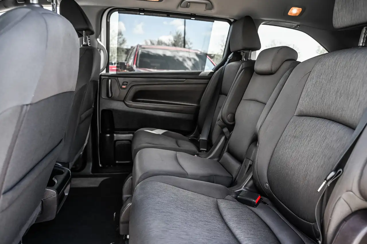 Honda Odyssey снимка Honda Odyssey