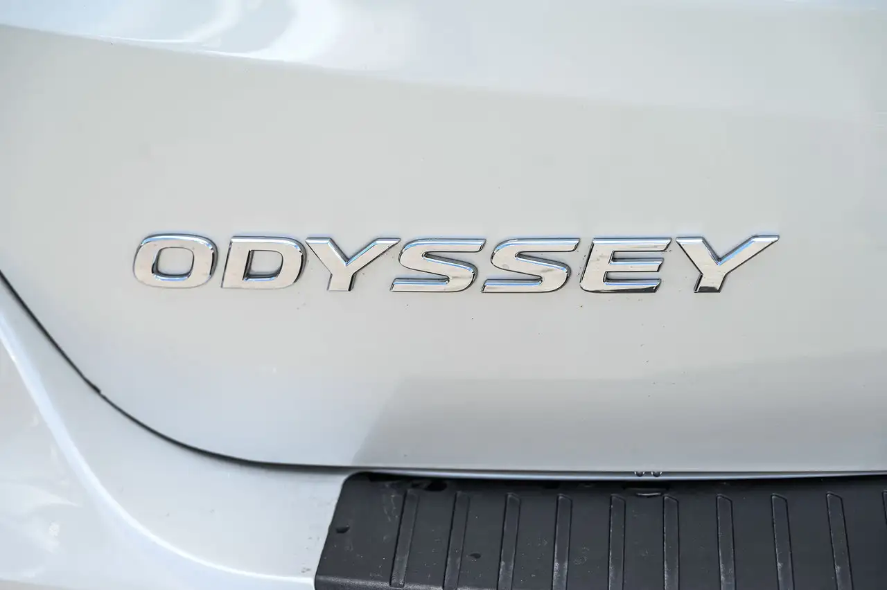 Honda Odyssey снимка Honda Odyssey