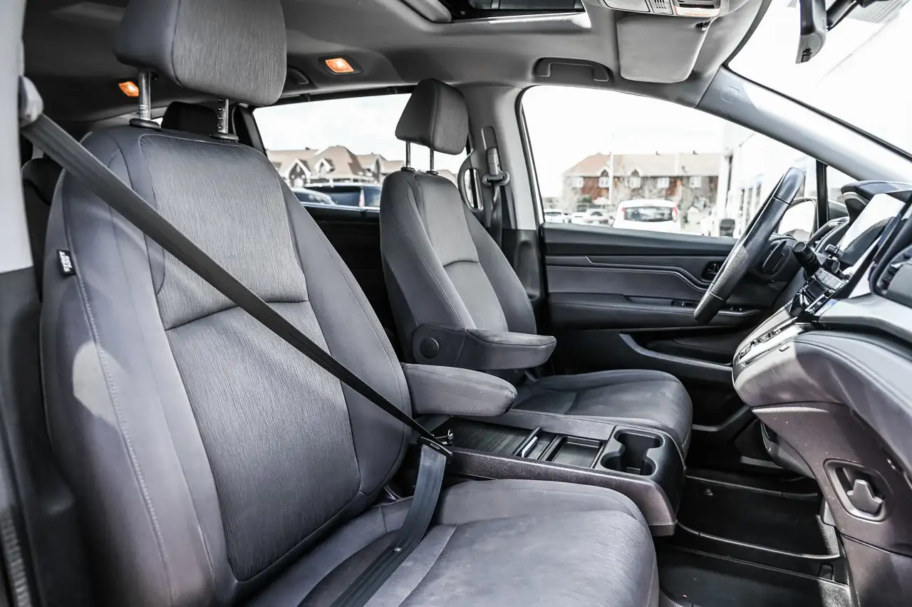 Honda Odyssey снимка Honda Odyssey