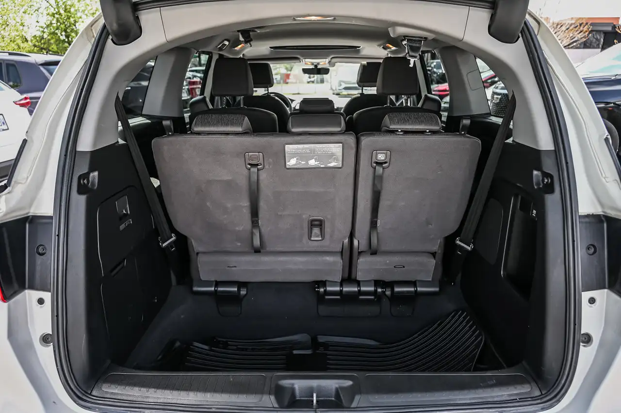 Honda Odyssey снимка Honda Odyssey
