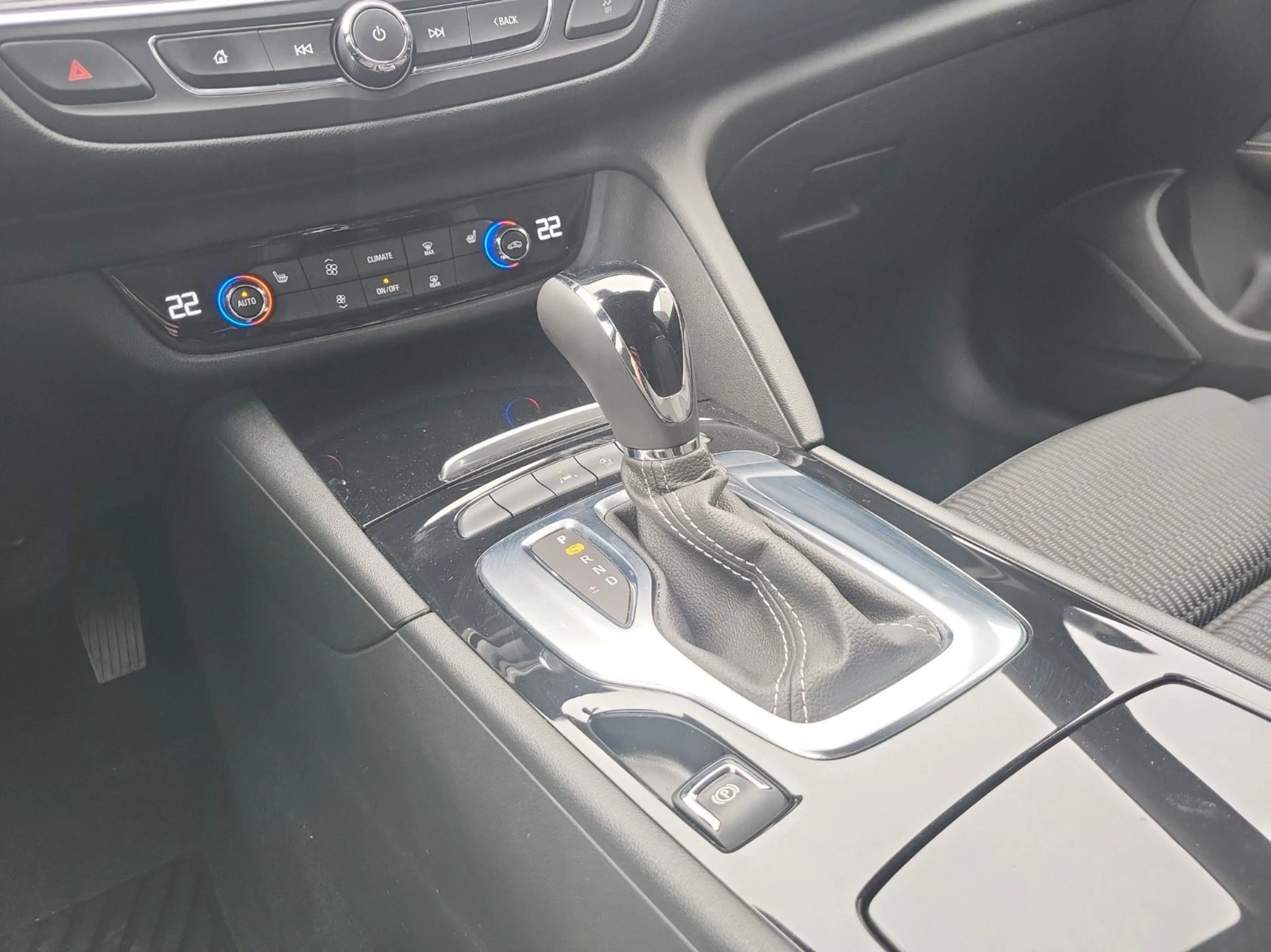 Opel Insignia B ST Premium "Business Elegance" 1-Hand — photo 15