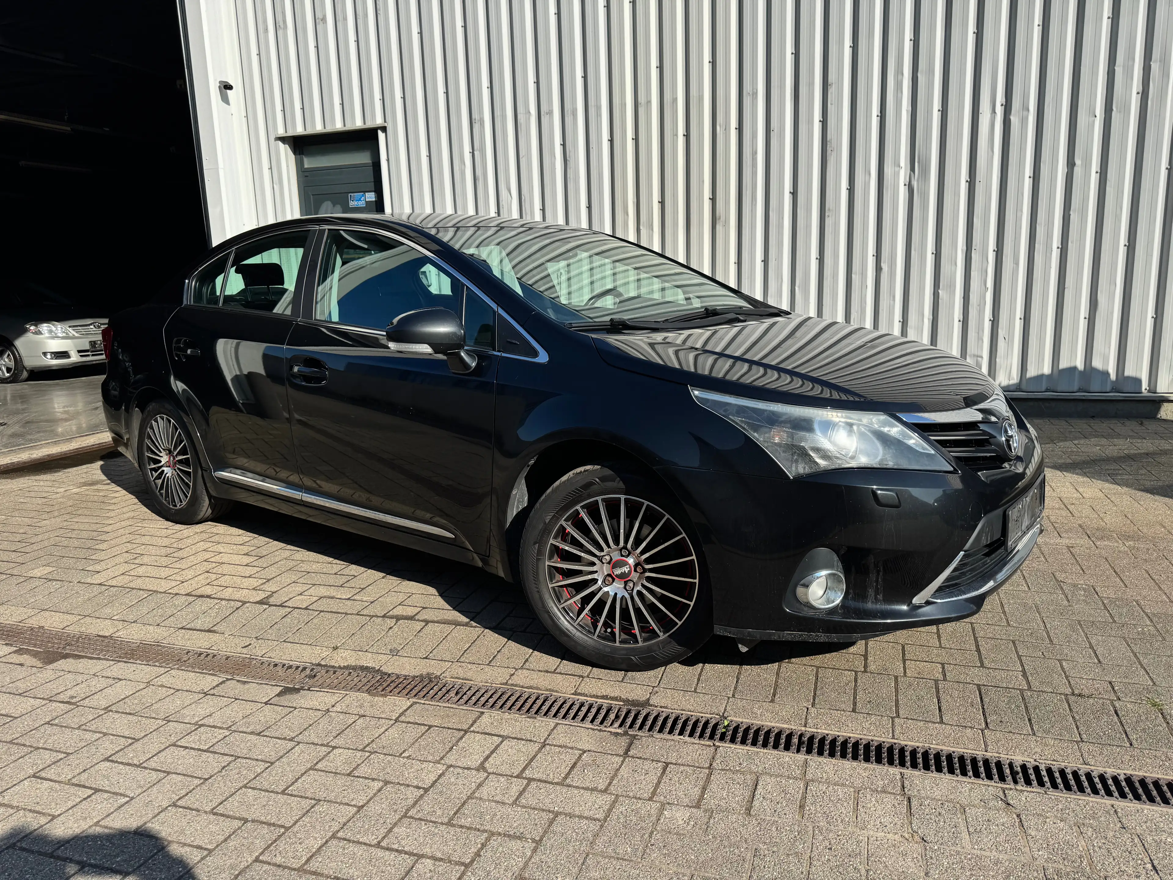 Toyota Avensis Avensis 2.0i Premium Multidrive S — photo 2