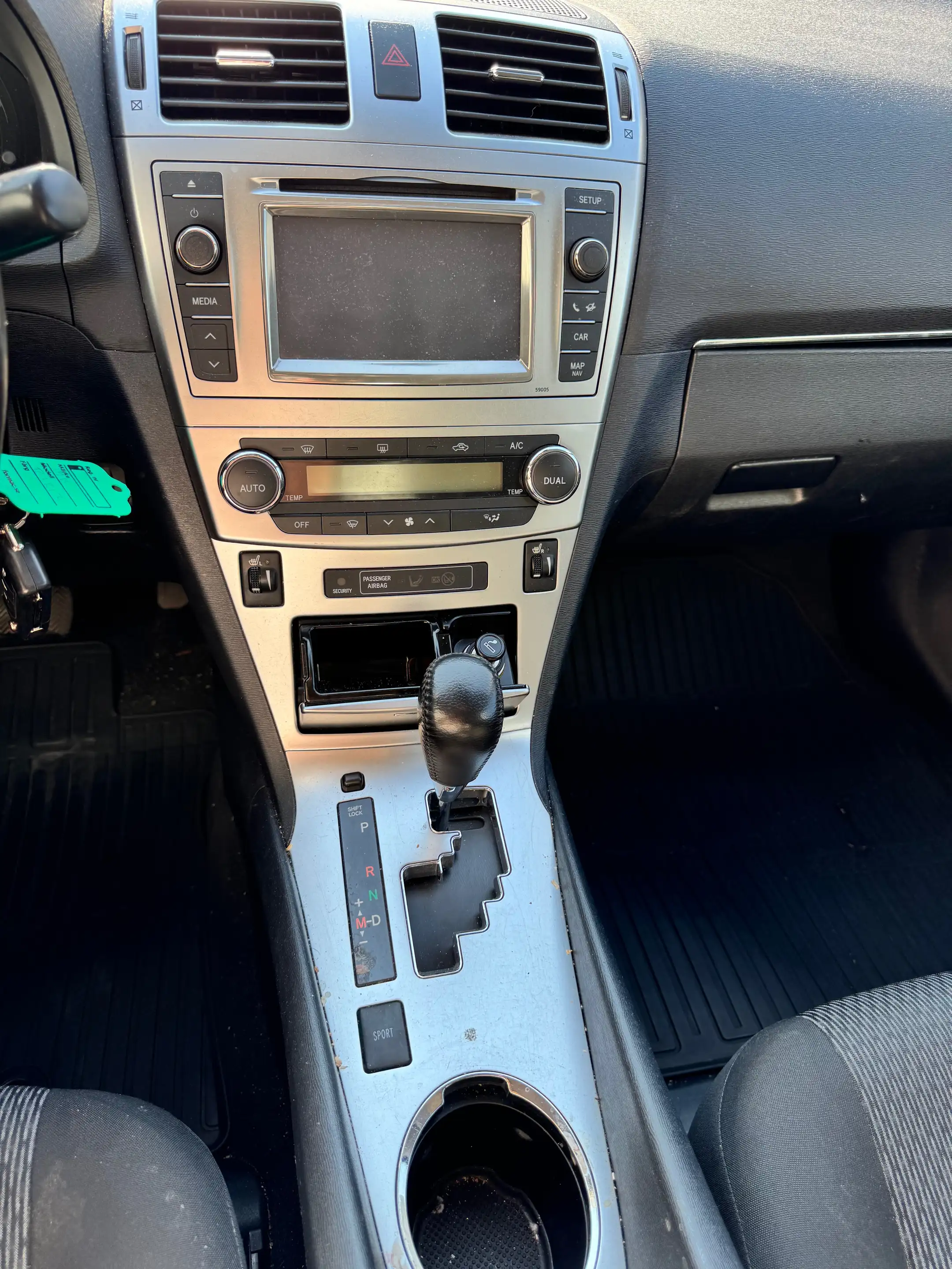 Toyota Avensis Avensis 2.0i Premium Multidrive S — photo 9