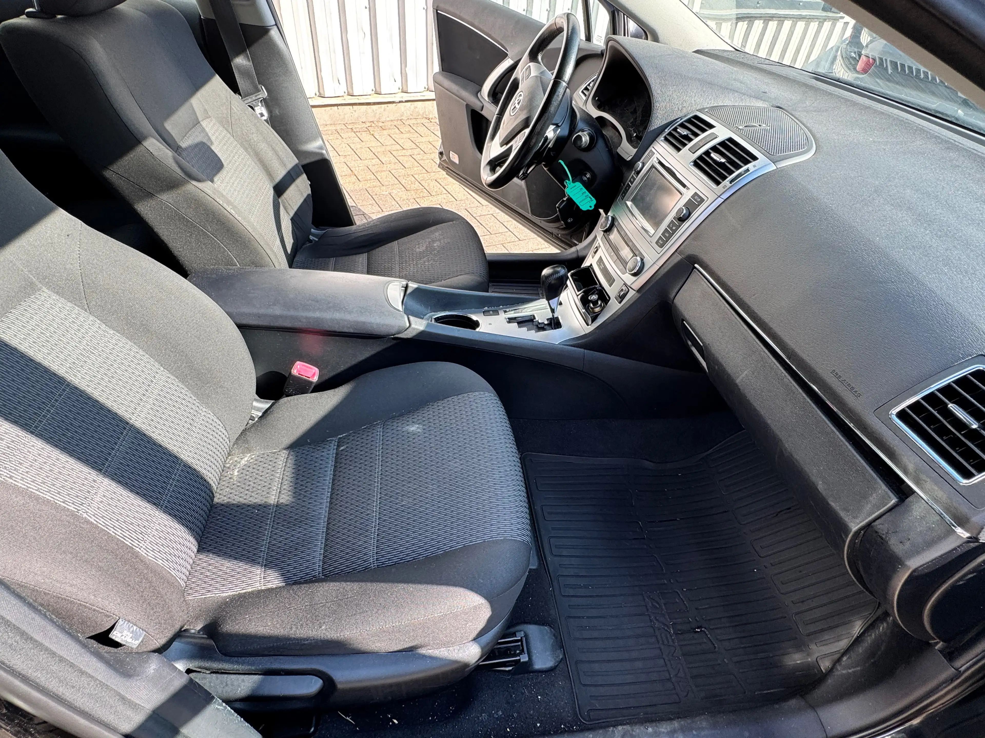 Toyota Avensis Avensis 2.0i Premium Multidrive S — photo 14