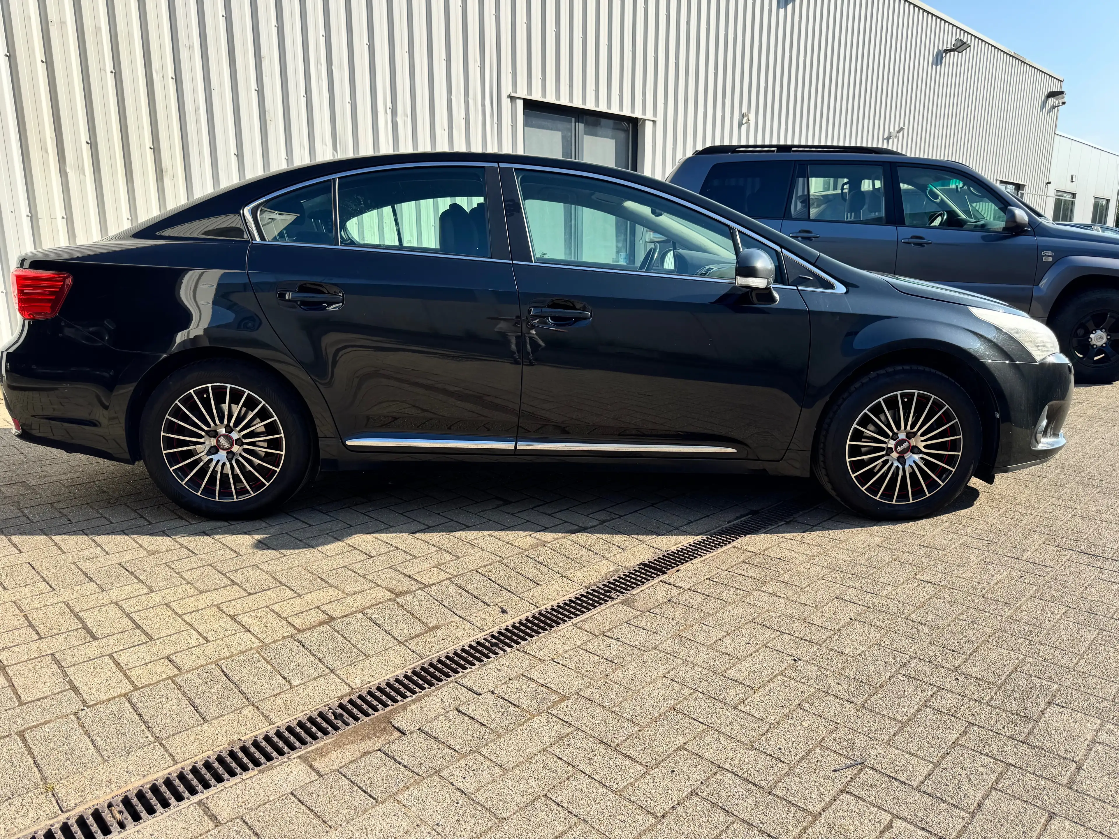 Toyota Avensis Avensis 2.0i Premium Multidrive S — photo 7
