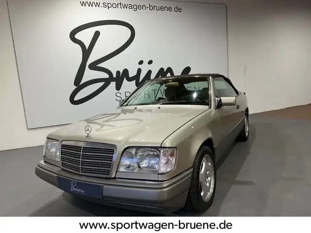 Mercedes-Benz E 320 Cabrio 2.Hd/Leder/Memory/H-ZULASSUNG