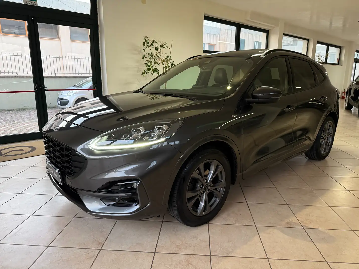 Ford Kuga Kuga III 2020 1.5 ecoblue ST-Line X 2wd 120cv auto Grigio - 1