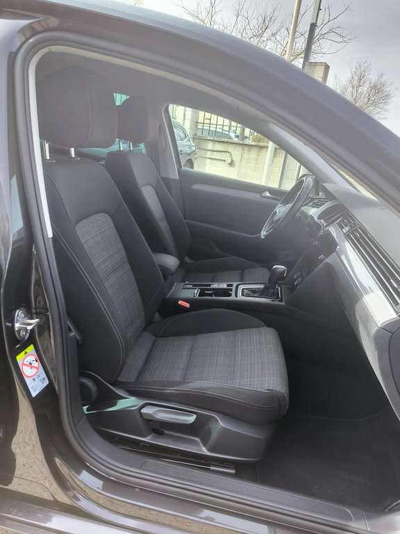 Volkswagen Passat 1.6TDI Executive DSG7 - foto 1