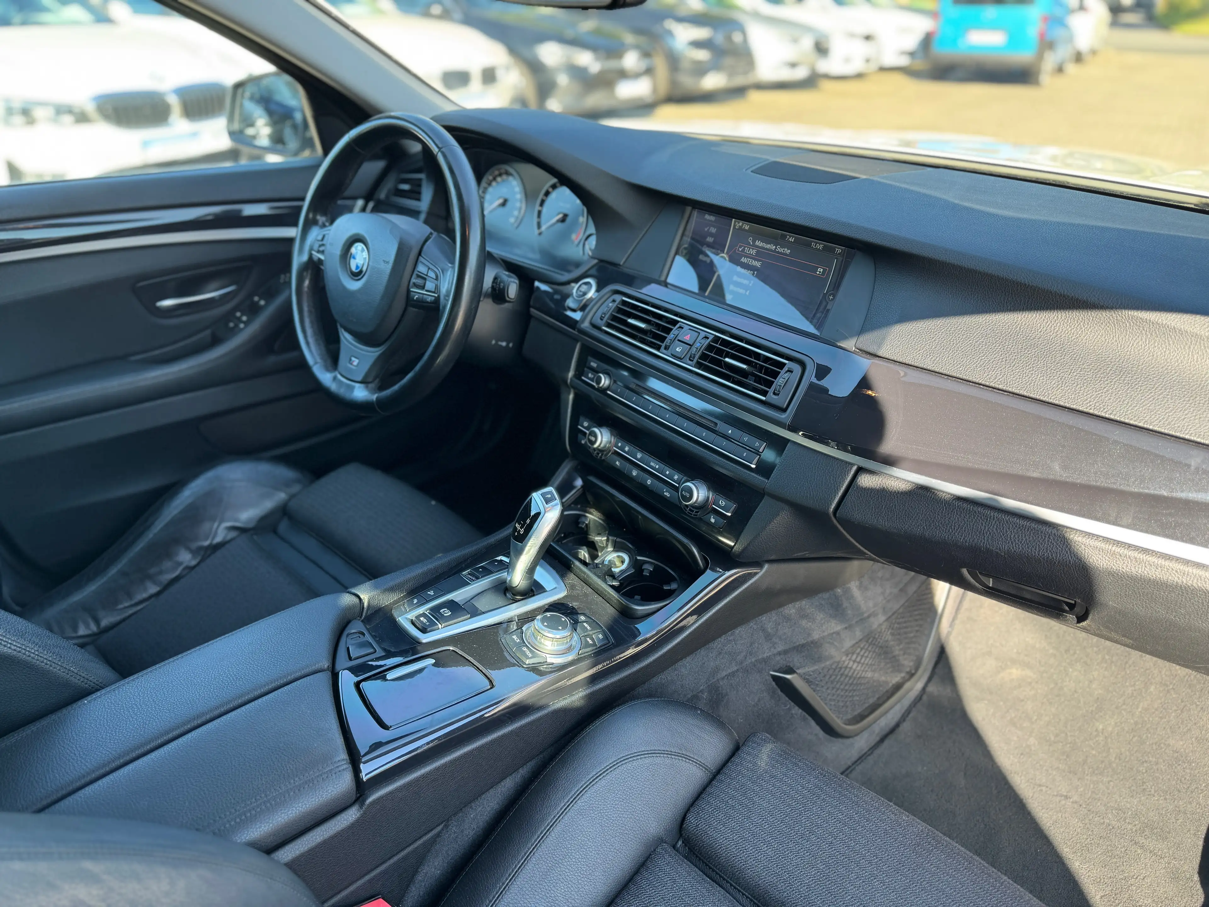 BMW 525 d xDrive M-Sportpaket *Softclose*Head up*SpurAss* — photo 15