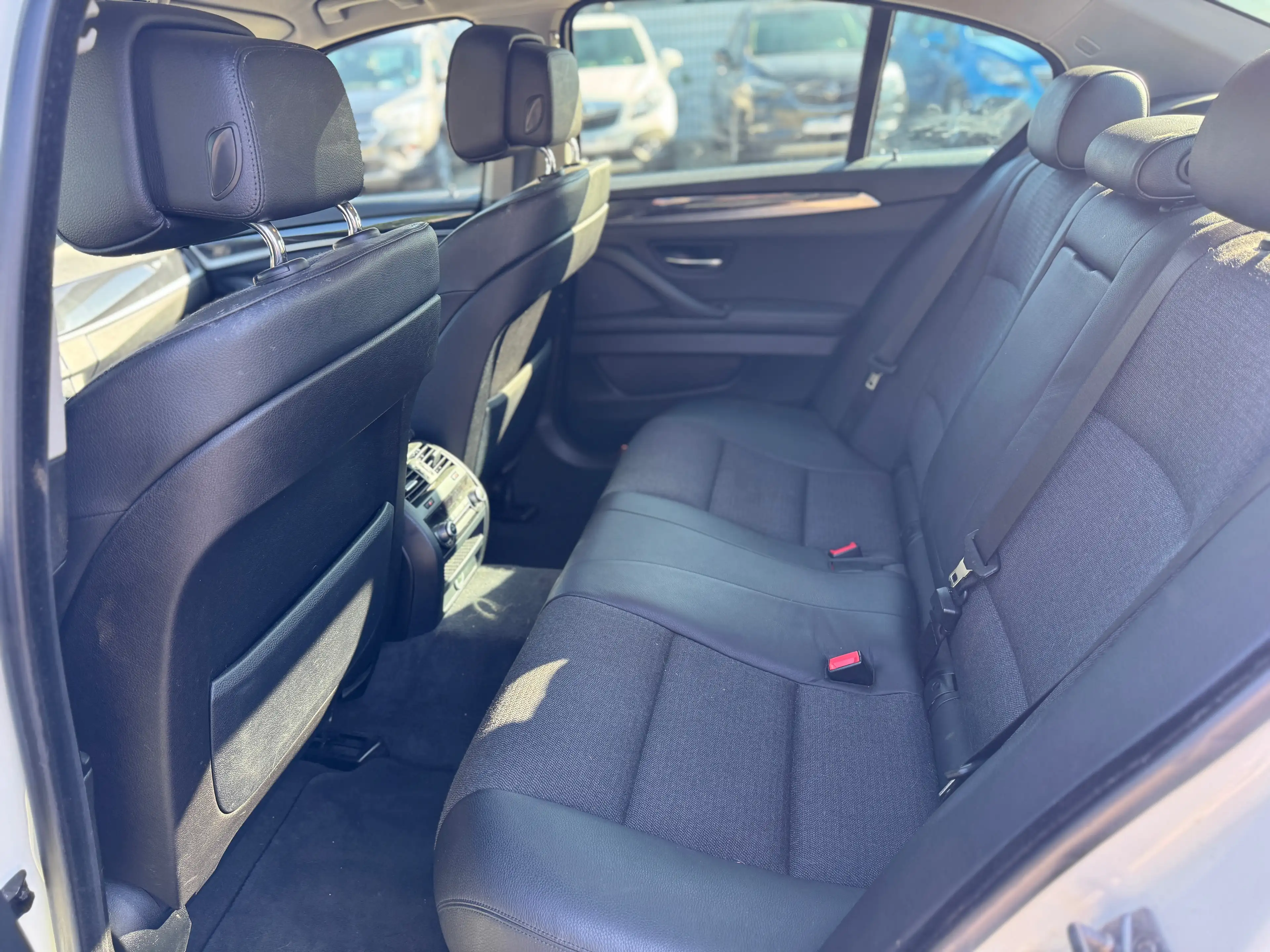 BMW 525 d xDrive M-Sportpaket *Softclose*Head up*SpurAss* — photo 10