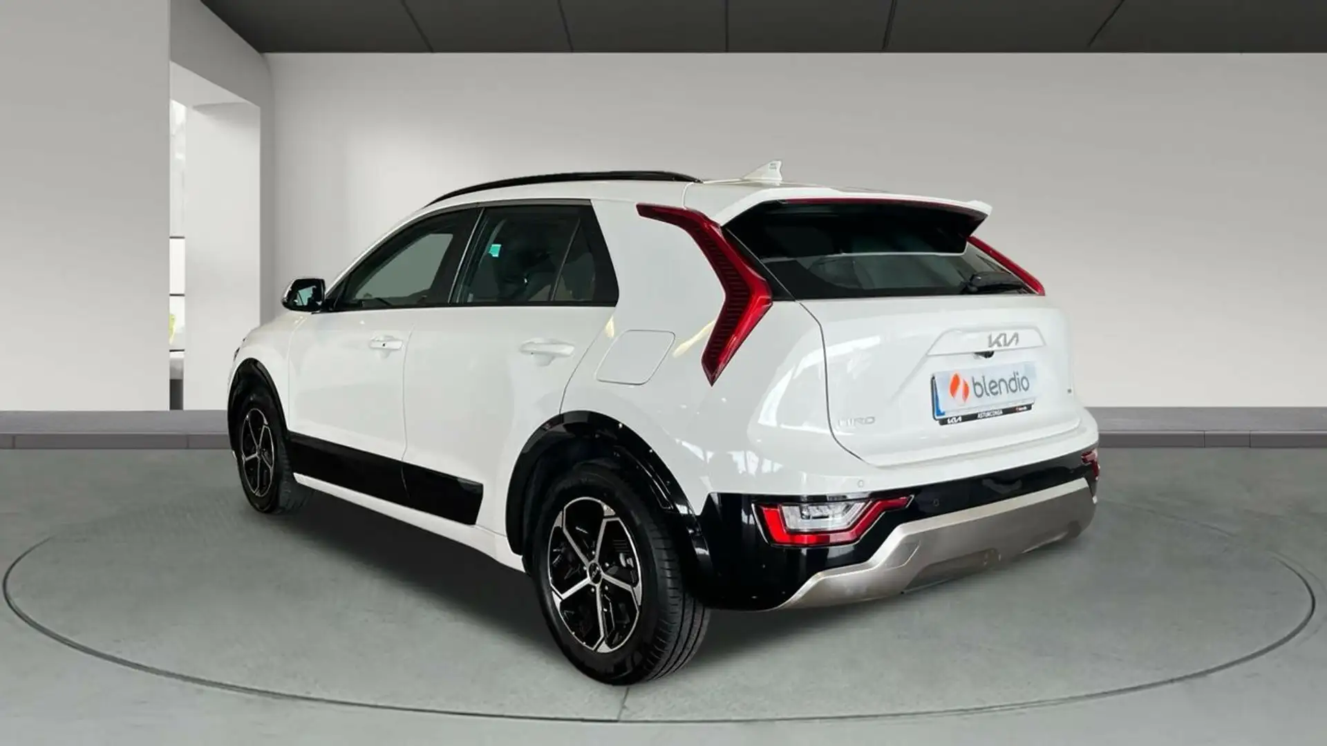 Kia Niro 1.6 GDI HEV DRIVE 129CV 5P Blanco - 2