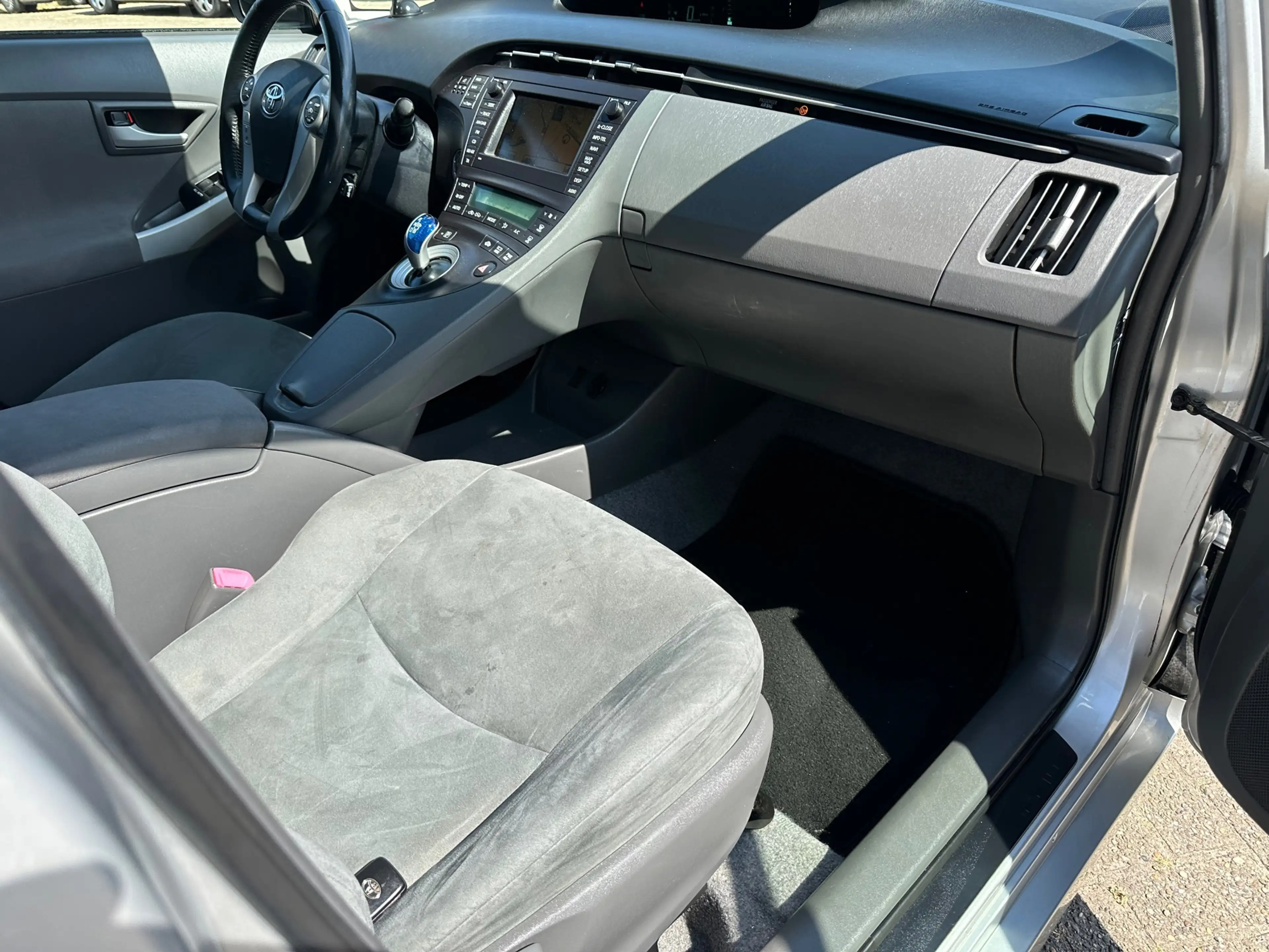 Toyota Prius 1.8 Dynamic Business — photo 3