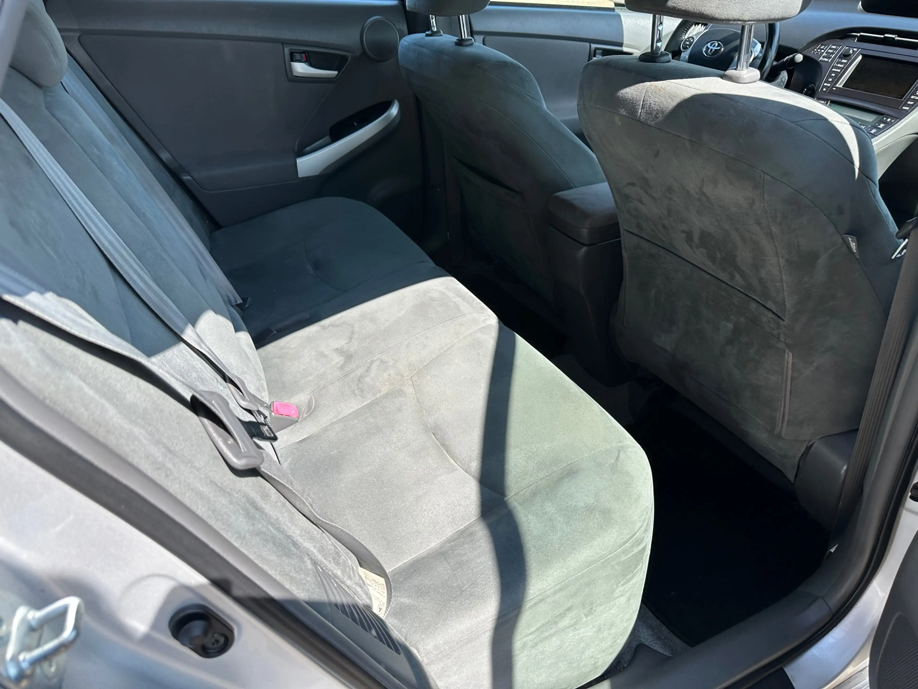 Toyota Prius 1.8 Dynamic Business — photo 8