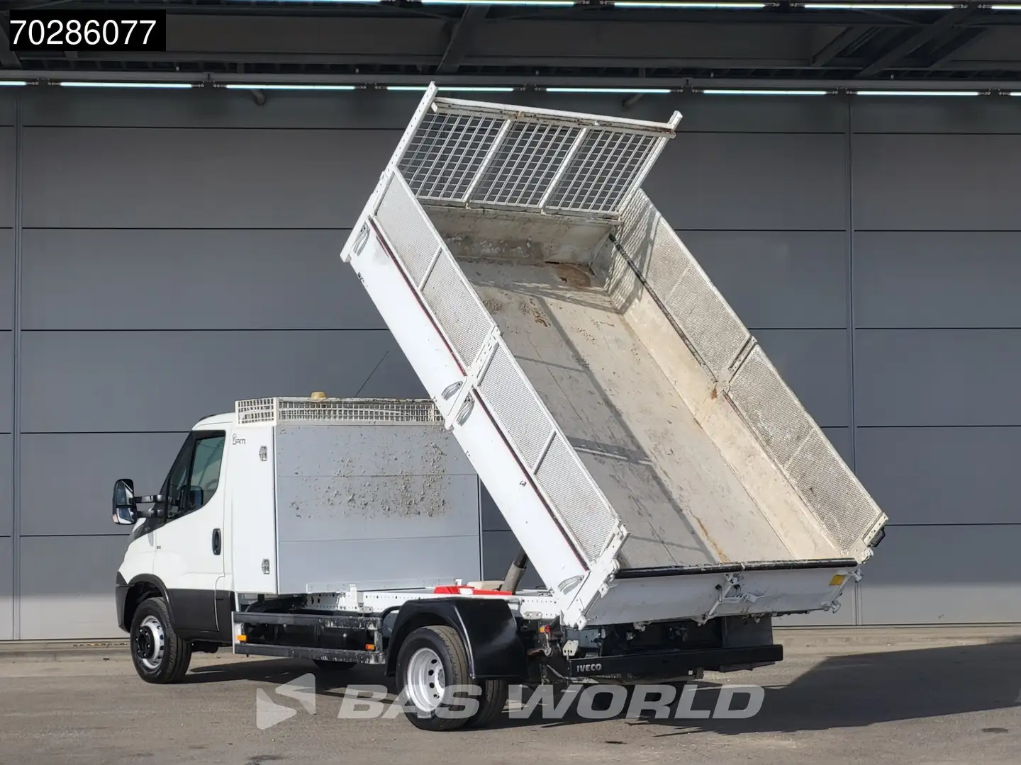 Iveco Daily 72C18 3.0L Kipper met Kist Dubbellucht 3,5t Trekha Wit - 2