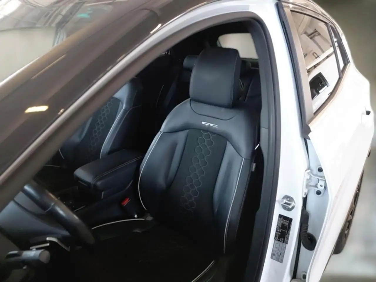 Kia Sportage 1.6 TGDI PHEV GT-LINE 4WD AUTO SUV, миниатюра 9