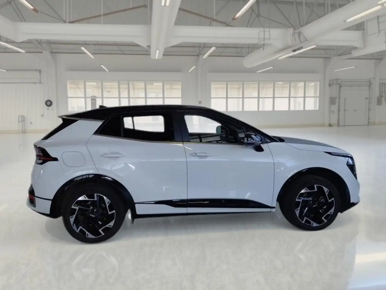 Kia Sportage 1.6 TGDI PHEV GT-LINE 4WD AUTO SUV, миниатюра 3