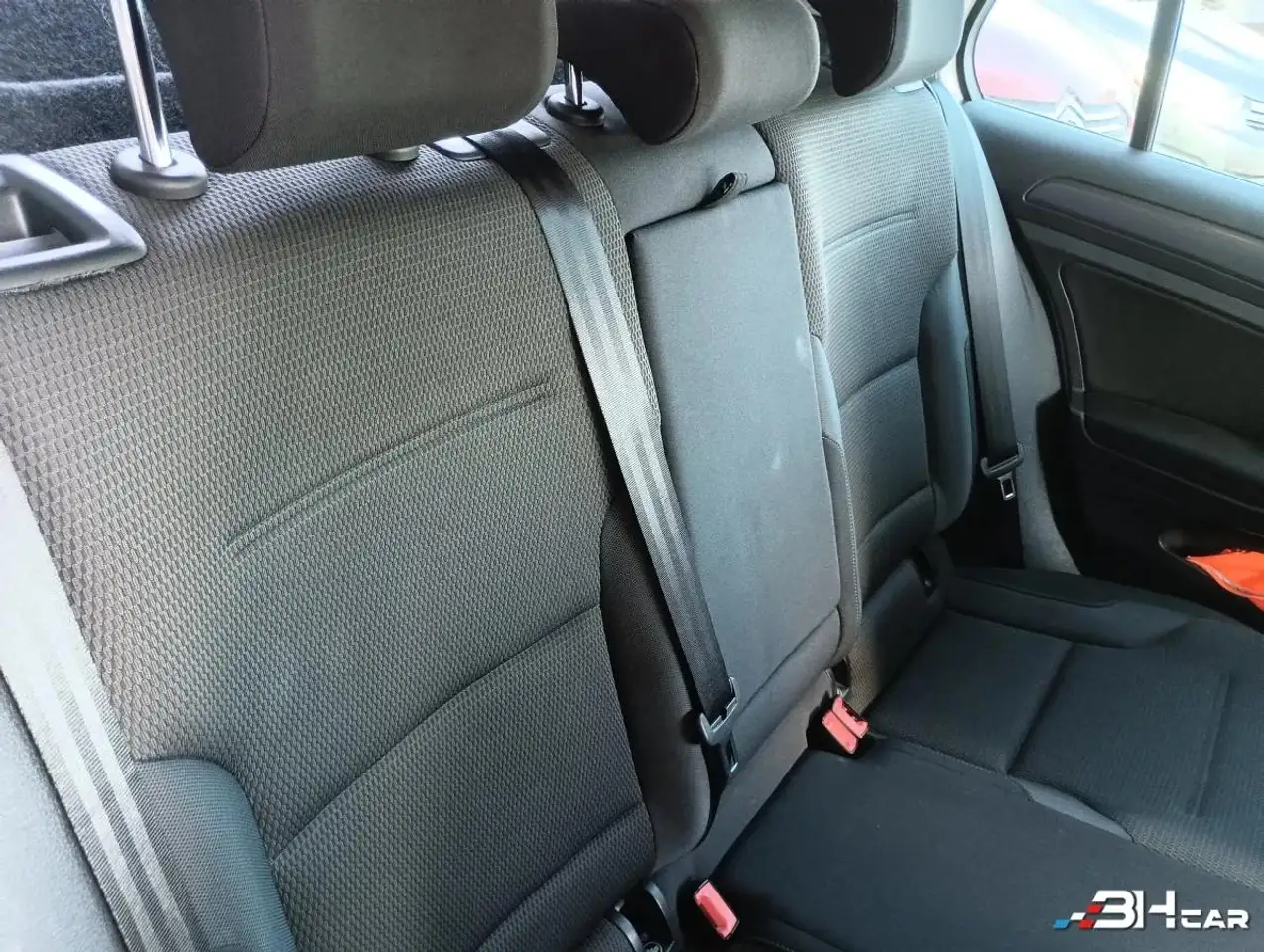 Volkswagen Golf Standard Model — photo 19