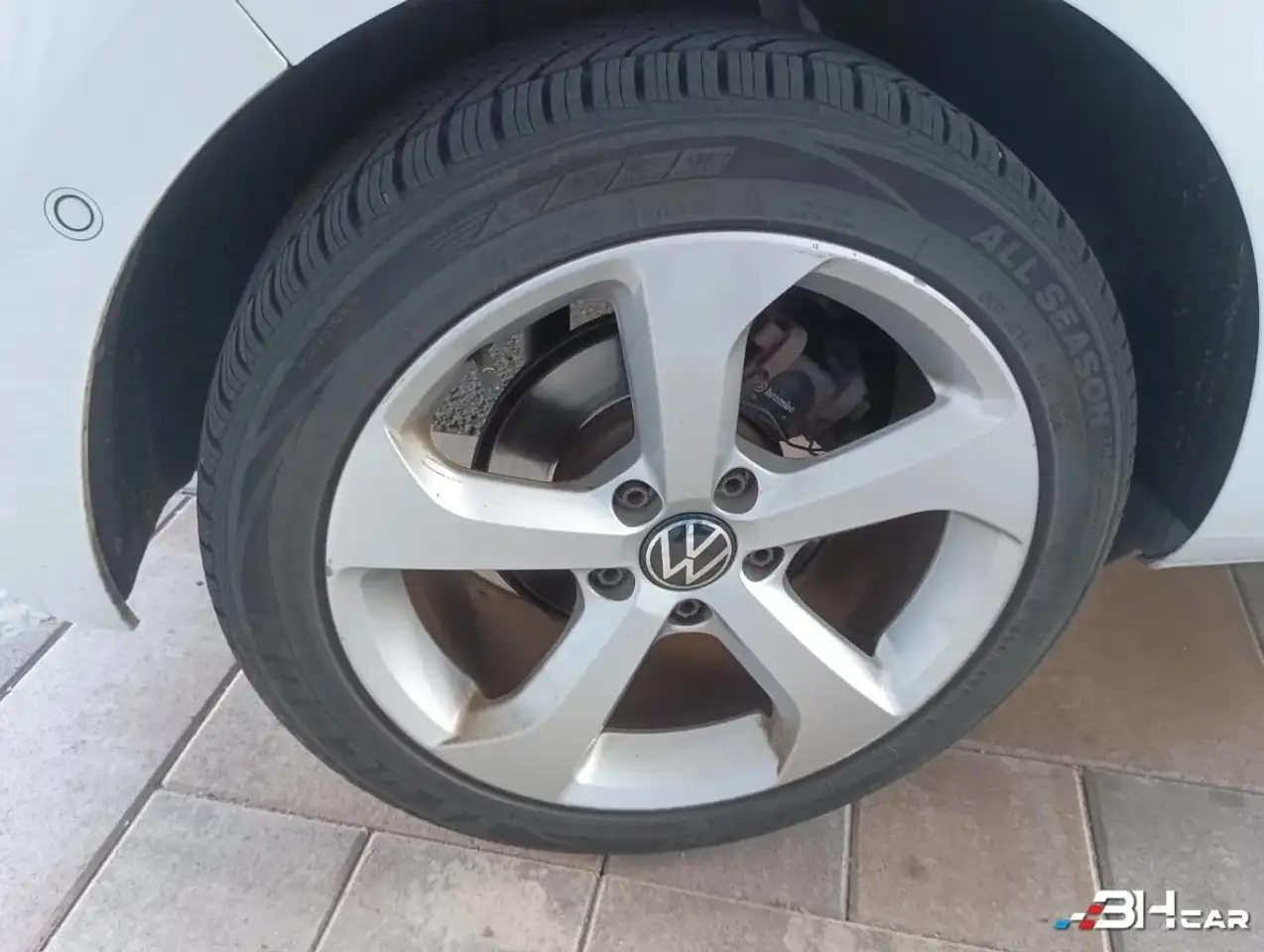 Volkswagen Golf Standard Model — photo 12