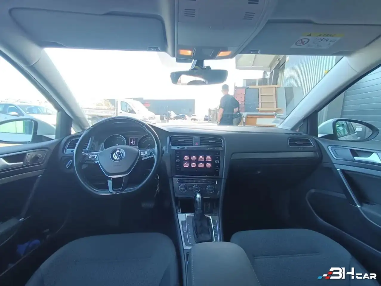 Volkswagen Golf Standard Model — photo 15