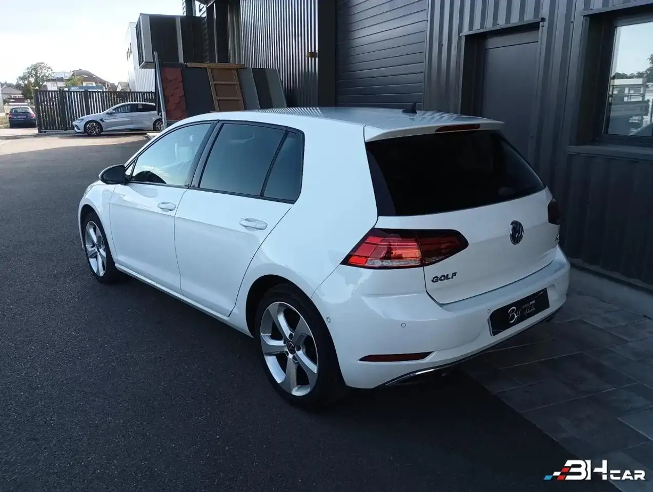 Volkswagen Golf Standard Model — photo 3