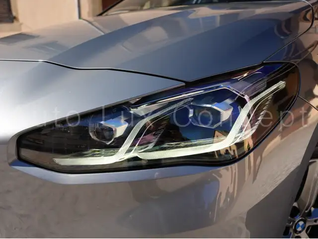 BMW 2 Series view 11
