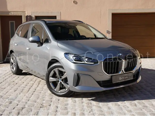 BMW 2 Series view 2