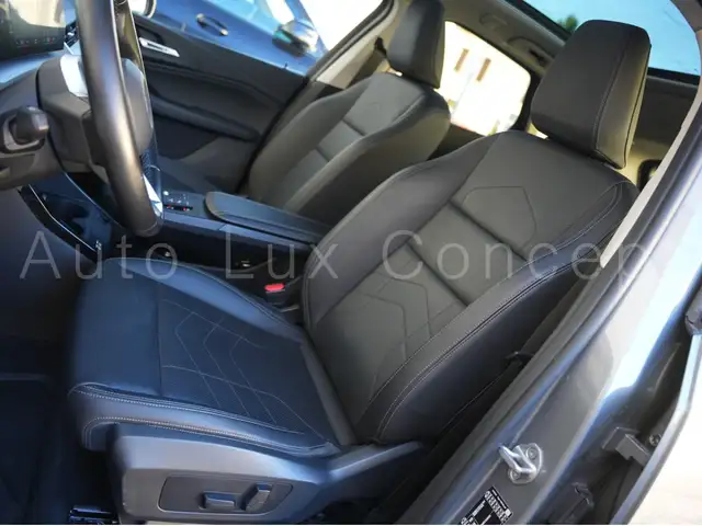 BMW 2 Series view 7