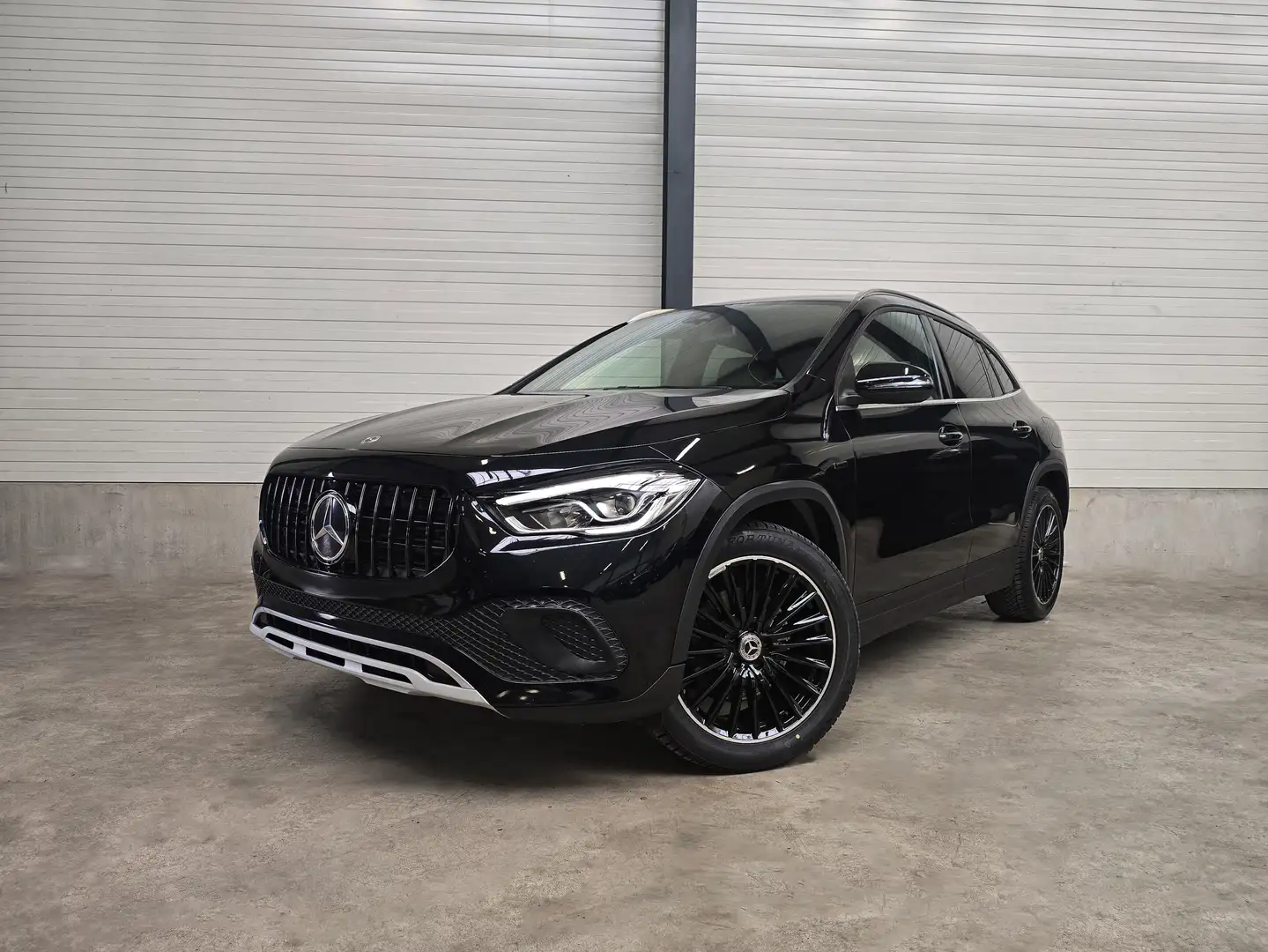 Mercedes-Benz GLA 250 ✖️ 19' AMG | LED | FULL BLACK | TVA ✔ Black - 1