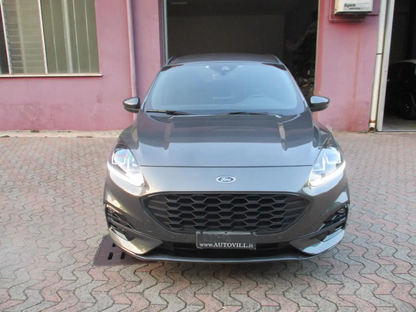 Ford Kuga 2.5 Full Hybrid 190 CV CVT 2WD ST-Line Gris - 1