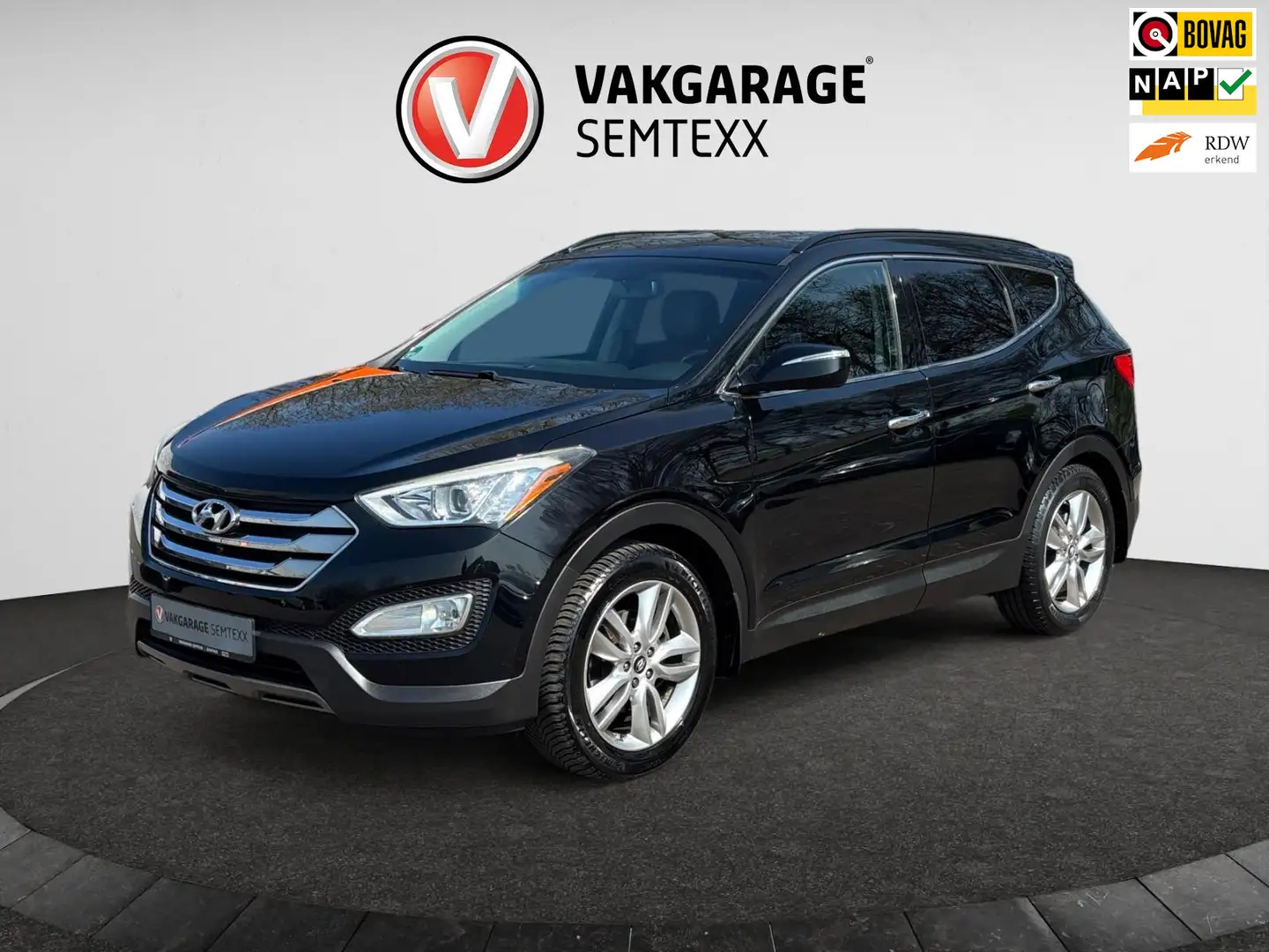 Hyundai SANTA FE 2.0 T 239pk uniek| Automaat | Stoelverw. | Infinit Černá - 1