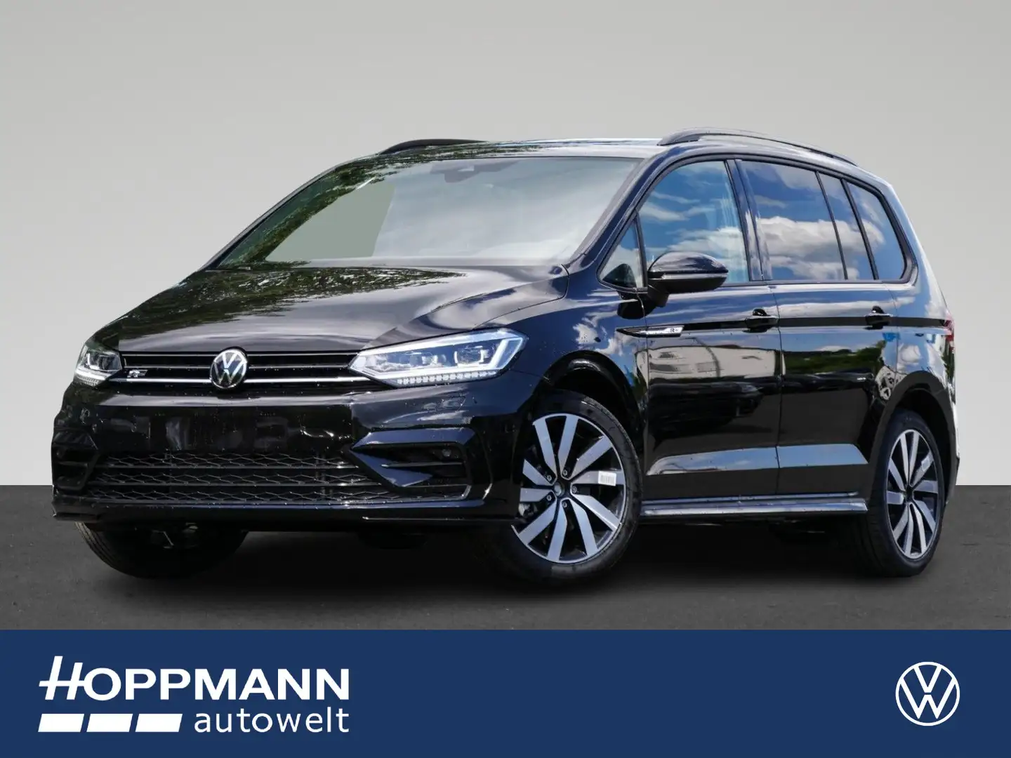 Volkswagen Touran Highline 1,5 TSI 150 PS DSG AHK,PANO Schwarz - 1