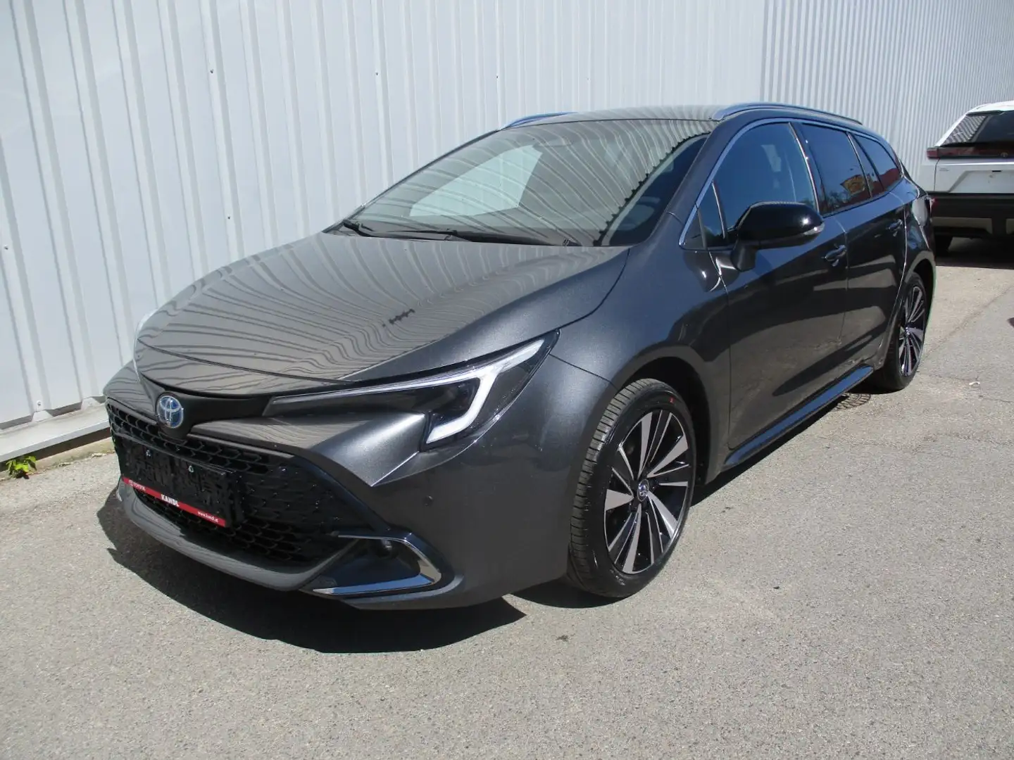Toyota Corolla 1,8 Hybrid Touring Sports Active Drive Grau - 2