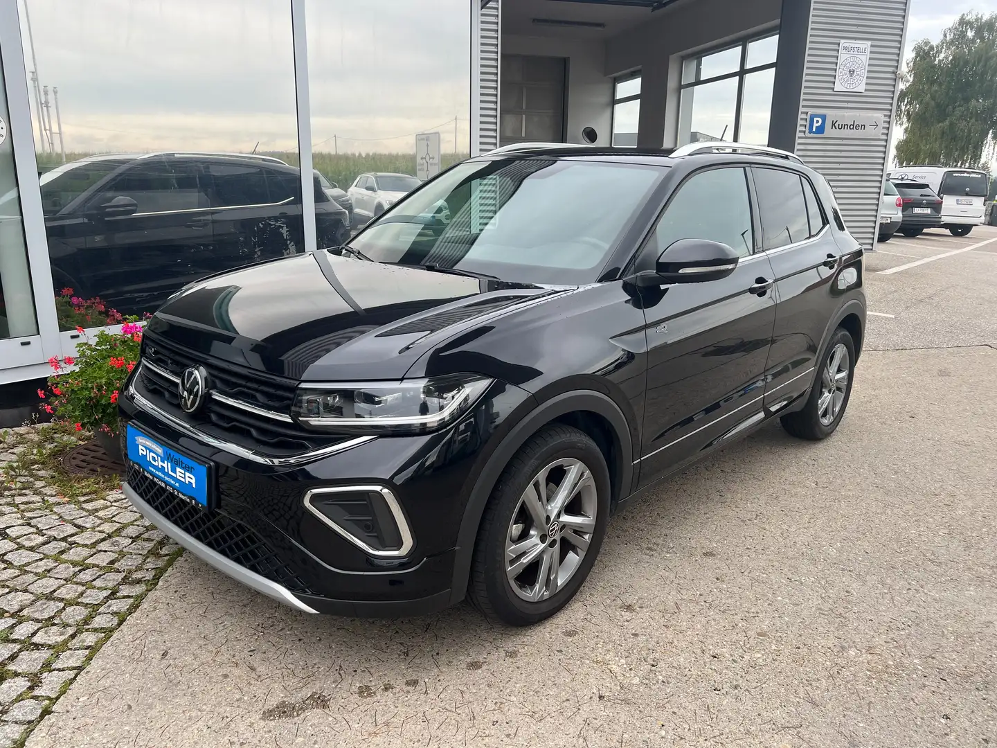 Volkswagen T-Cross R-Line TSI DSG Schwarz - 1