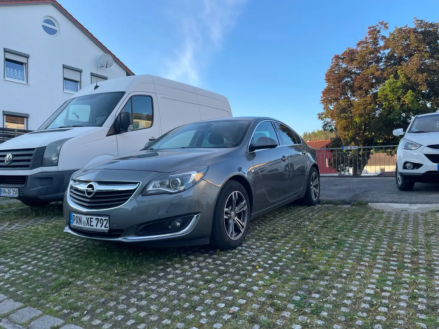 Opel Insignia 2.0 170ps automatik 8xbereift brončana - 1