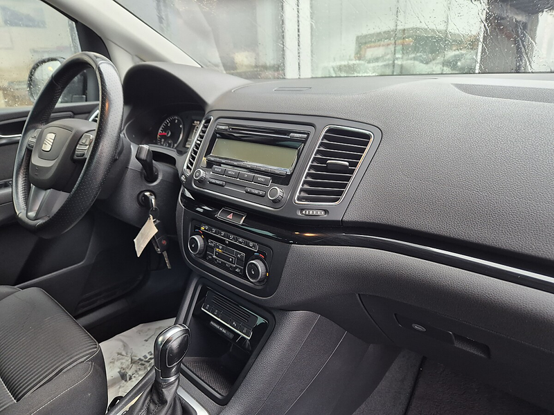 SEAT Alhambra Style 2,0 TDI CR DPF DSG — photo 12