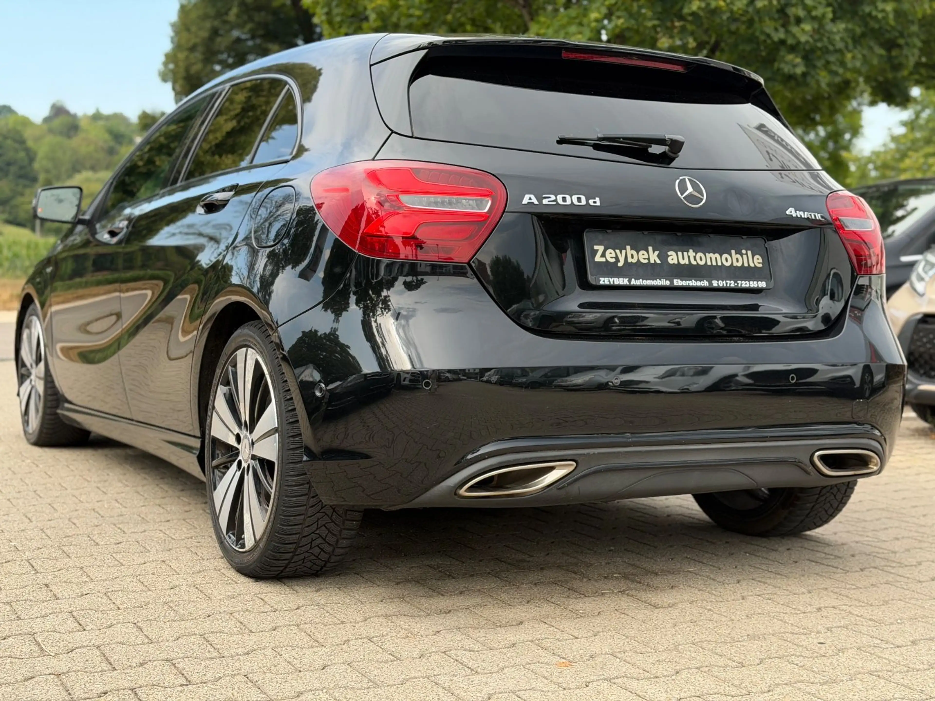 Mercedes-Benz A 200 d 4Matic /PANO /LEDER /NAVI /LED — photo 6