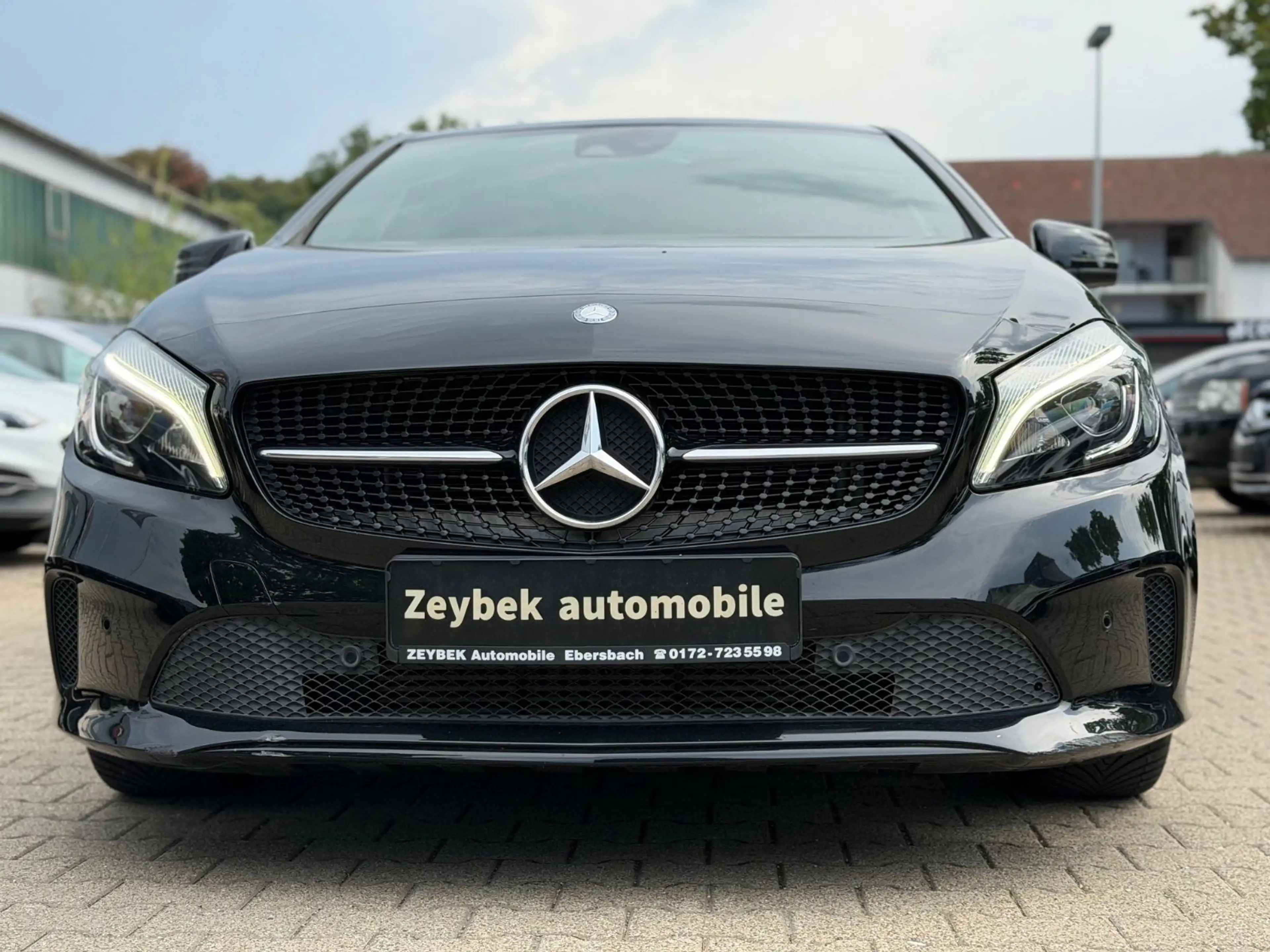 Mercedes-Benz A 200 d 4Matic /PANO /LEDER /NAVI /LED — photo 4