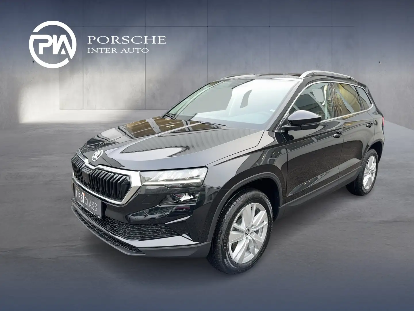 Skoda Karoq Selection TSI DSG ACT Schwarz - 1