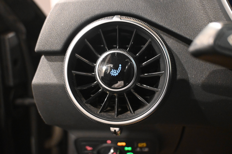 Audi TT TT Coupé 1.8 TFSI S-LINE  / VIRTUAL COCKPIT / GPS NAVIGATION / BLUETOOTH / CRUISE CONTROL / PDC / CARNET AUDI !! — photo 15