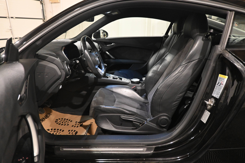 Audi TT TT Coupé 1.8 TFSI S-LINE  / VIRTUAL COCKPIT / GPS NAVIGATION / BLUETOOTH / CRUISE CONTROL / PDC / CARNET AUDI !! — photo 11