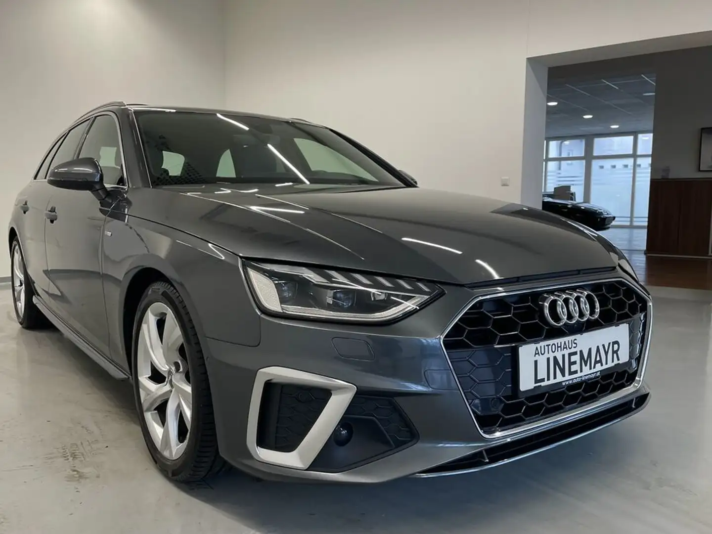 Audi A4 Avant 35 TDI S-line Sportpaket Matrix LED Grau - 2